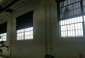 Roman Shades Close-by Santa Monica CA Roman Shades Near Santa Monica | Santa Monica Blinds & Shades